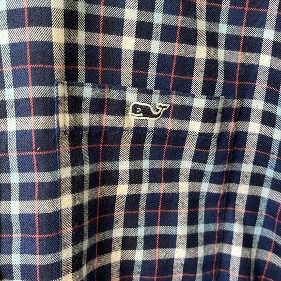 New Vineyard Vines flannel shirt - Picture 3 of 5